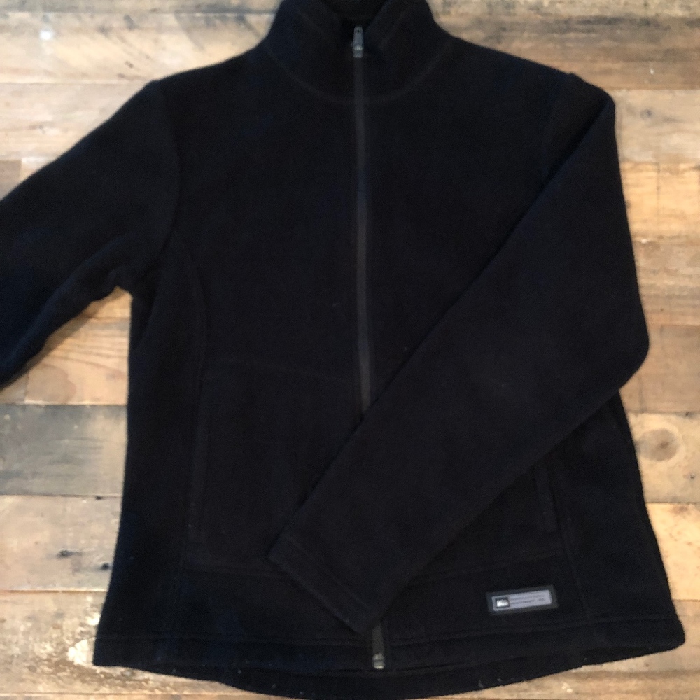 REI Women's Black Fleece